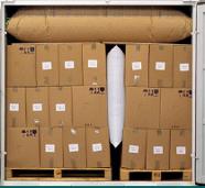 Interior de camión con cajas paletizadas bien organizadas